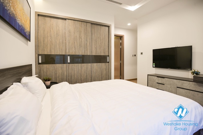 A cozy apartment for rent in Vinhome Metropolis, Lieu Giai, Ba Dinh