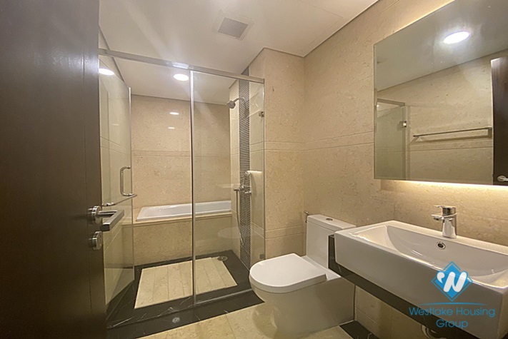 Service apartment in Hoang Thanh Tower for rent, Hai Ba Trung District 