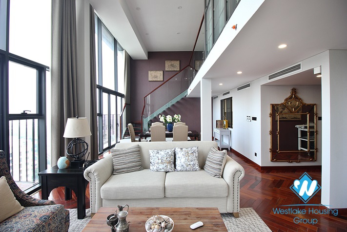 A splendid 3 bedroom apartment for rent on Pentstudio, Lac Long Quan street