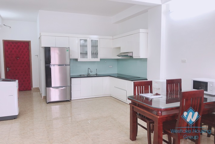 Two bedroom apartment for rent in Nguyen Chi Thanh, Dong Da, Ha Noi