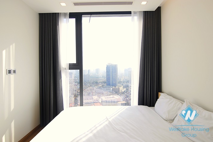 Bright and new two bedrooms apartment for rent in Vinhome Metropolis, Ba Dinh