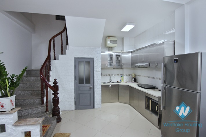 An affordable 3 bedrooms house for rent in Tay Ho area