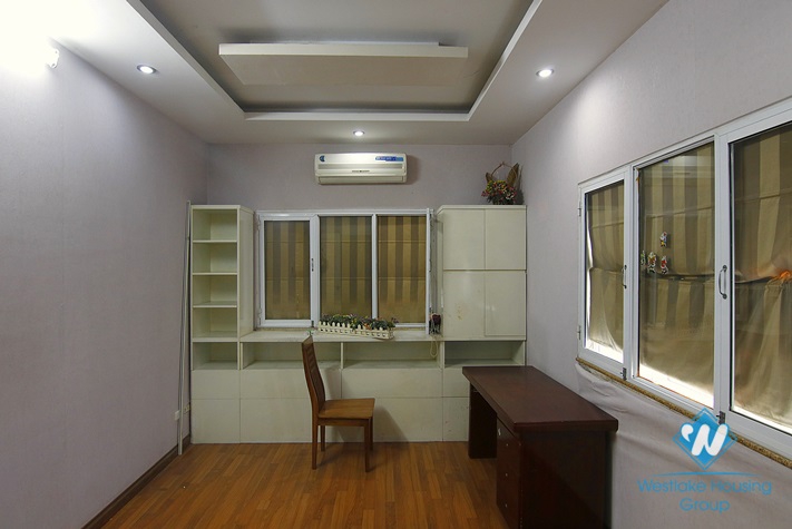 Three bedrooms apartment for rent in Vimeco, Pham Hung, Cau Giay