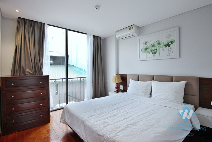 Top floor one bedroom apartment for rent in Tay Ho district, Ha Noi