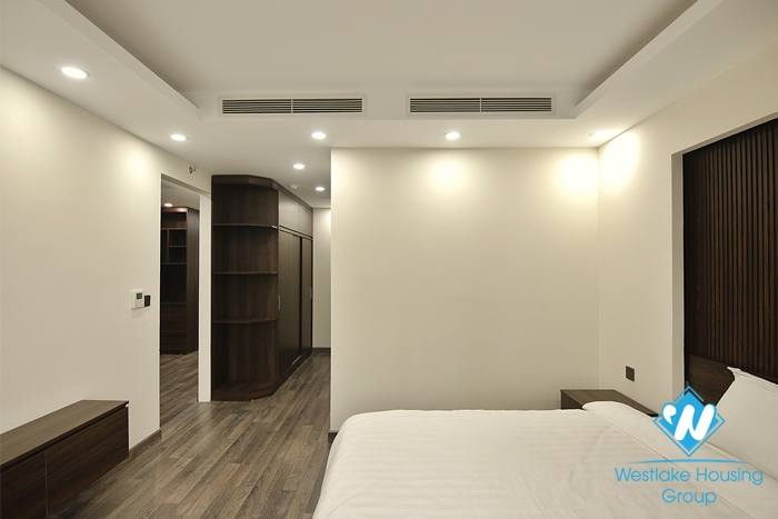 Newly completed 2-bedroom apartment for rent in Hai Ba Trung district near Vincom Ba Trieu.