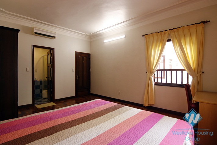 A nice 5 bedroom house with lot of space for rent in Tay ho, Ha noi 