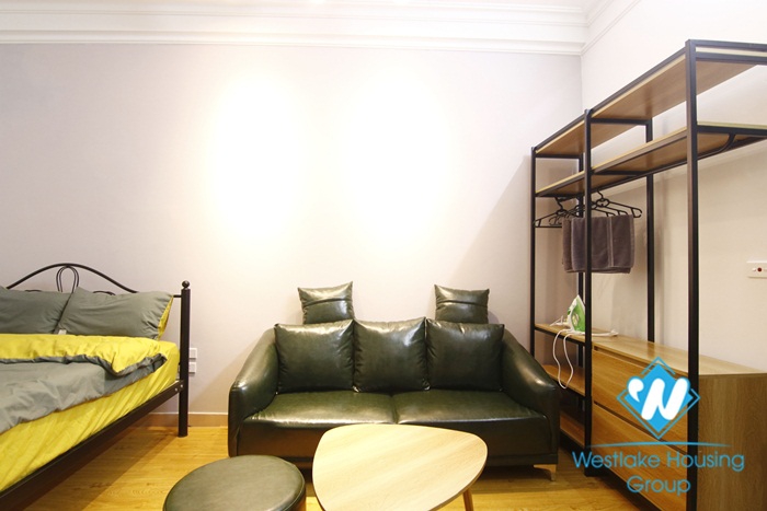 A lovely studio on the topfloor for rent in center of Ba Dinh district