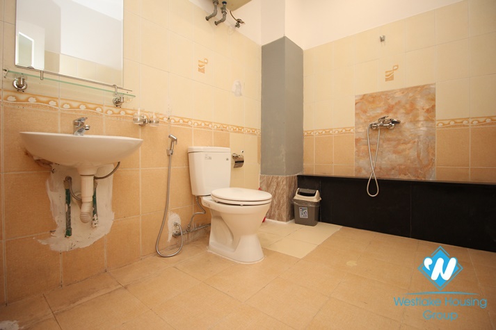 Brightly 1 bedroom apartment for rent in Truc bach, Ba dinh, Hanoi
