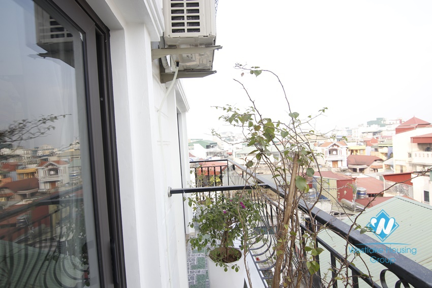 Brand new 2 bedrooms apartment for rent in Dao Tan, Ba Dinh