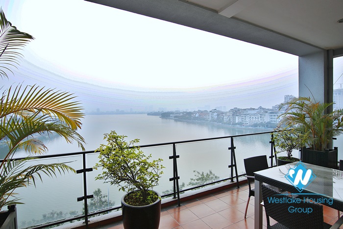Duplex 2+ bedroom apartment with lake view for rent in Xuan Dieu,Tay Ho