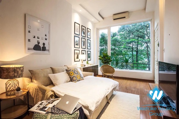 A picturesque 2 bedroom apartment for rent in Truc Bach Island, Ba Dinh