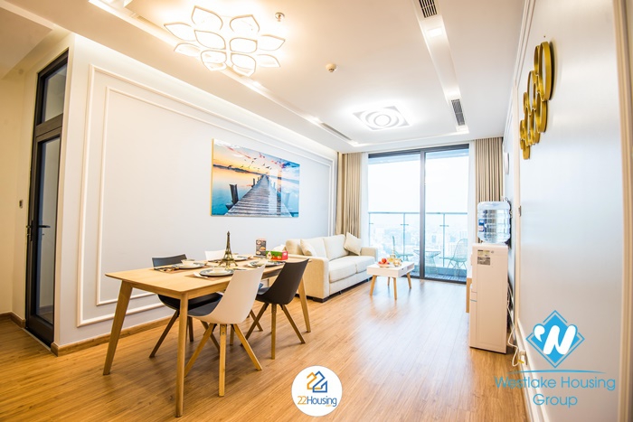 A brand new and modern 3 bedroom apartment for rent in Vinhome Metropolis, Ba dinh, Hanoi