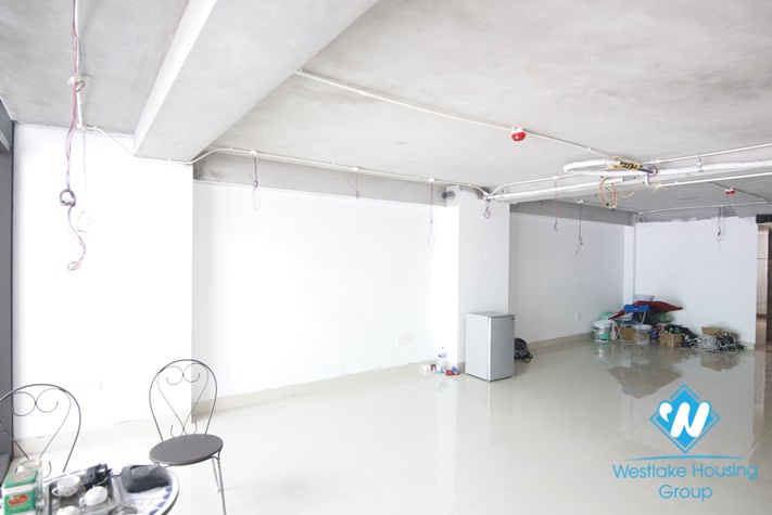 An Spacious Reasonable office for lease in Linh Lang  street,