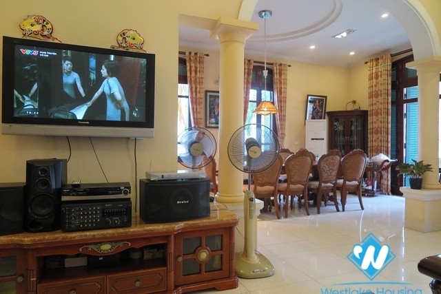 Villa with 4 bedrooms for rent in Hai Ba Trung district