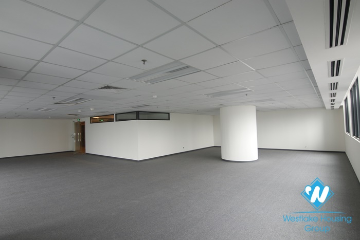 A nice office space for rent in Cau giay, Hanoi