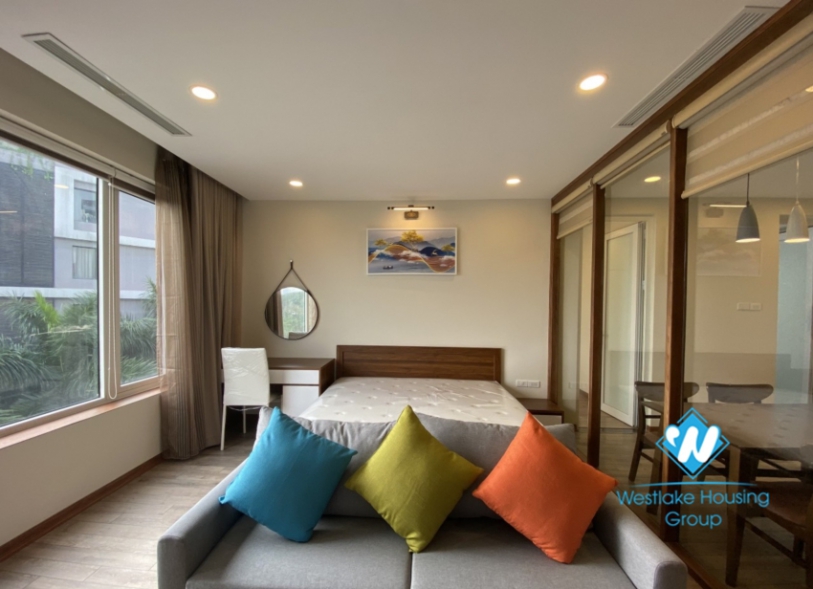 Two bedroom apartment for rent in Ba Mau lake