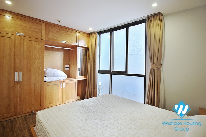 A beautiful lake view 2 bedroom apartment for rent in Nhat chieu, Tay ho