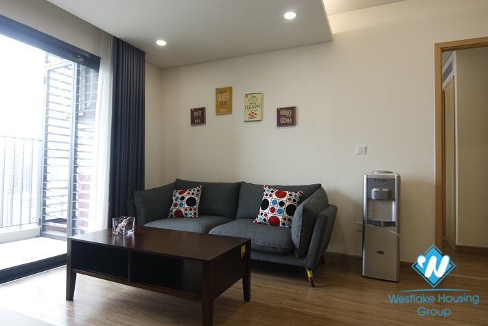  A lovely apartment with 2 bedroom in building Skylpark Cau Giay