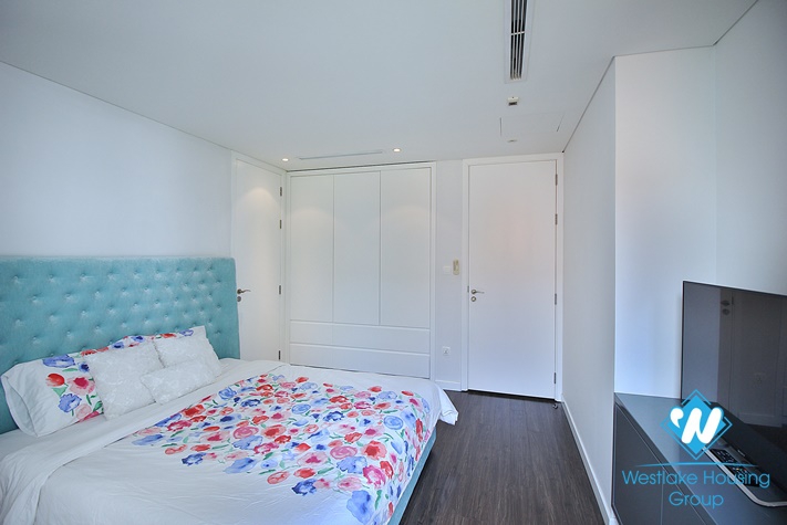 Super stylish and modern apartment for rent on Xuan Dieu, Tay Ho