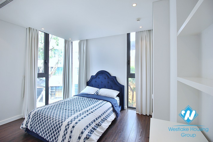 Super stylish and modern apartment for rent on Xuan Dieu, Tay Ho