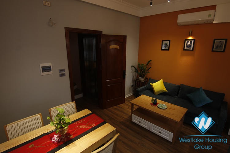 A lovely one bedroom apartment for rent in Hoang Hoa Tham, Ba Dinh