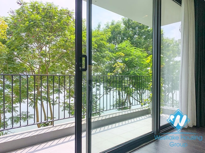 Lake view 02 bedrooms apartment in Nhat Chieu st, Tay Ho, Hanoi
