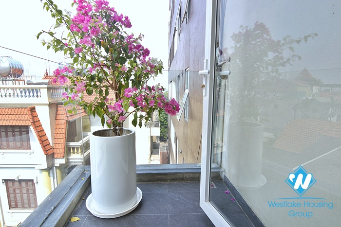 Newly and spacious 3 bedroom apartment for rent in Tay ho, Hanoi