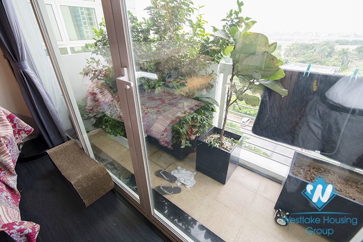 Lovely three bedrooms apartment for rent in E buidling, Ciputra