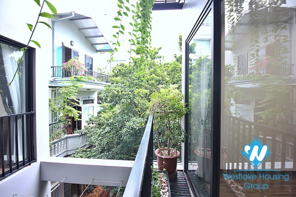 A newly 1 bedroom apartment for rent in Trinh cong son, Tay ho, Hanoi