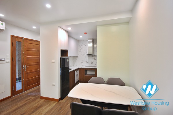 A  newly 2 bedroom apartment for rent in Xuan dieu, Tay ho, Hanoi