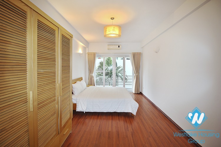 Lake side charming apartment for rent in Tay Ho