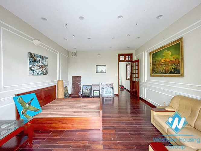 A beautiful house with nice view for rent in Tay Ho, Ha Noi