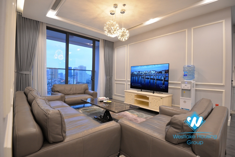 Luxury four bedroom apartment for rent in Vinhome Metropolis, Ba Dinh District, Hanoi.