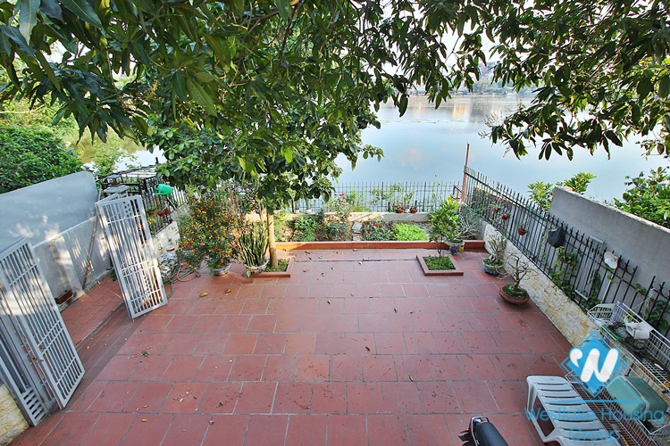 Garden house with lake view for rent in Dang Thai Mai st, Tay Ho