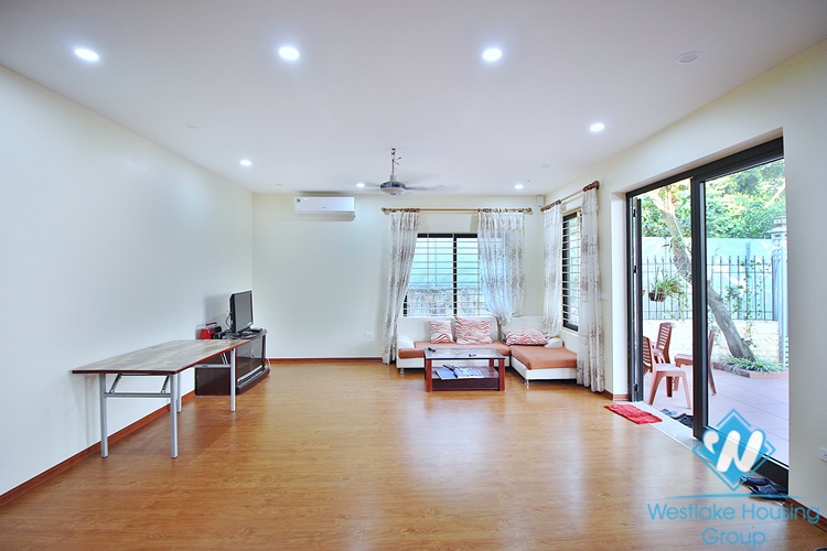 Garden house with lake view for rent in Dang Thai Mai st, Tay Ho