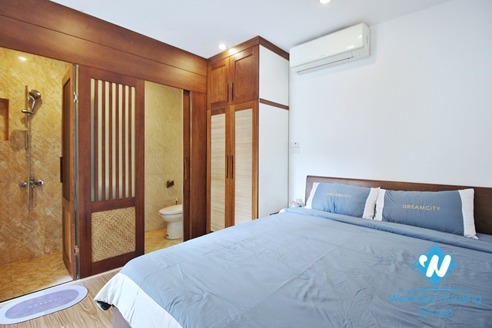 Good and clean two bedroom apartment for rent in Xuan Dieu street, Tay Ho, Ha Noi