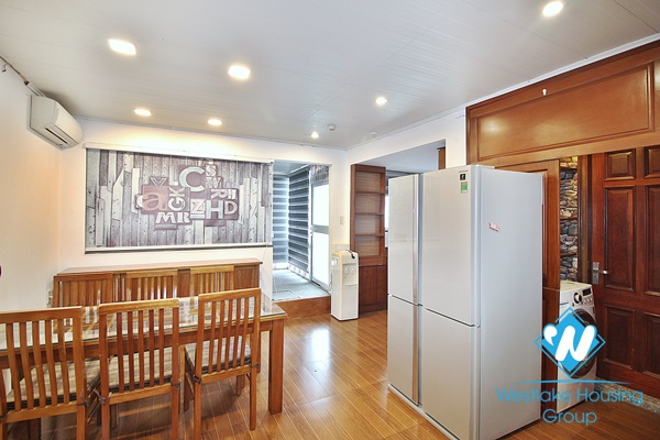 A good price 3 bedroom apartment for rent in Xuan dieu, Tay ho