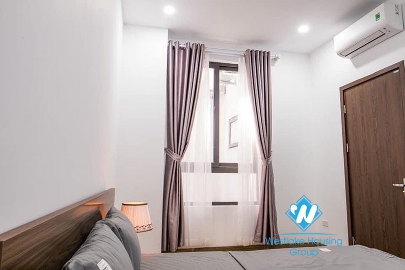 Very clean 1 bedroom apartment for rent in Ha Yen street, Cau Giay district