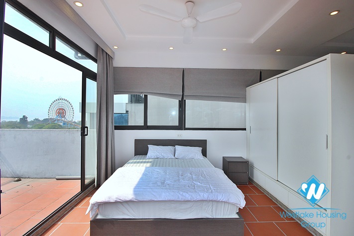 Bright studio for rent with amazing view on top floor in Trinh Cong Son 