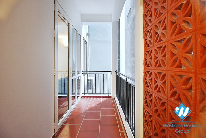 One bedroom apartment for rent in Dang Thai Mai street Tay Ho district .