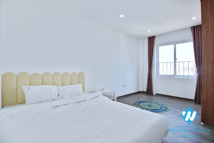 A top floor 1 bedroom apartment for rent in To ngoc van, Tay ho