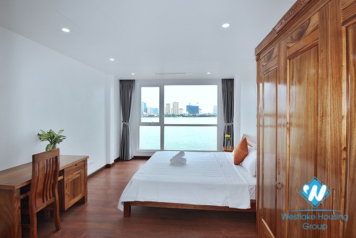 Lake view and bright 2 bedrooms apartment for rent in Xom Chua, Dang Thai Mai, Tay Ho
