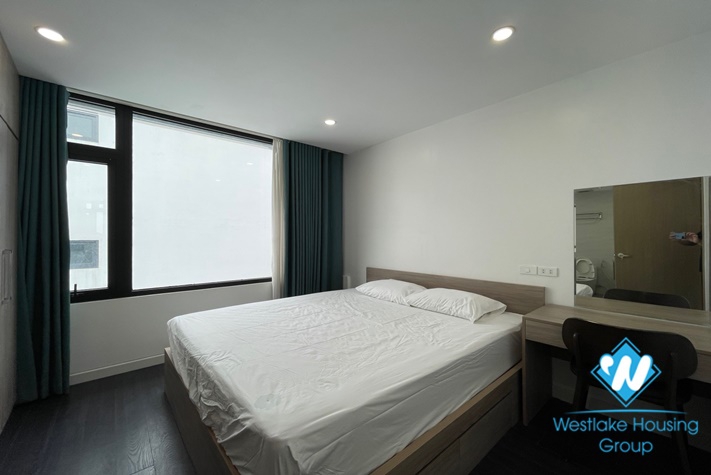 A brand new and bright 1 bedroom apartment for rent in Xuan Dieu, Tay Ho