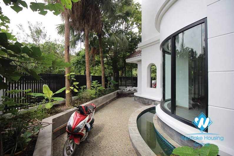 Large garden House for rent in Ciputra, Tay Ho, Ha Noi
