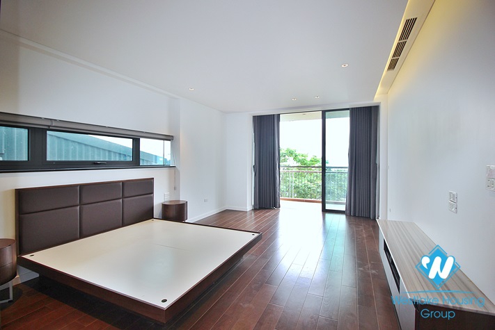 Brand new and lake view 3beds apartment for rent in Tay Ho area