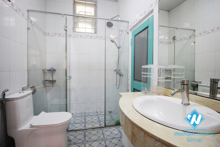 An affordable 3beds apartment for rent in Au Co, Tay Ho