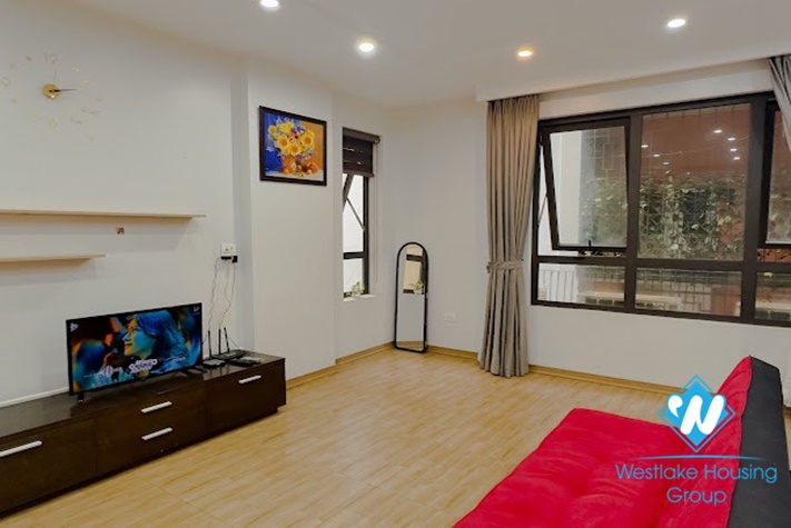 Studio bright and near west lake for rent in Truc Bach st, Ba Dinh district. 