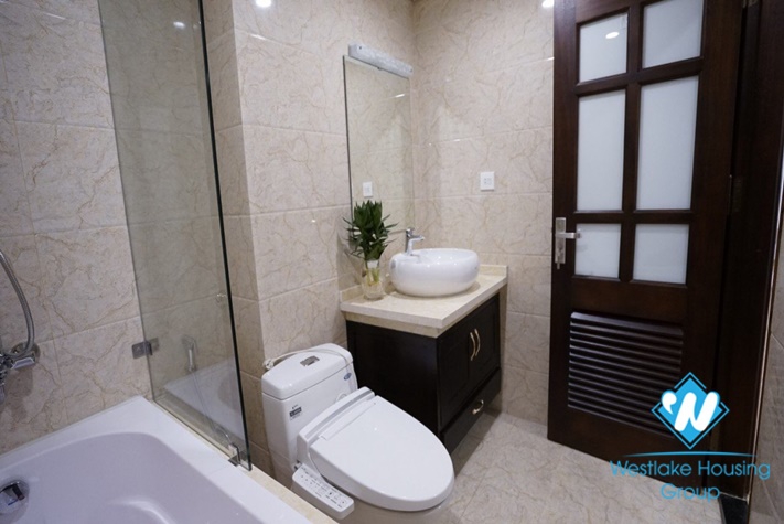Nice 2 bedroom apartment for rent in Ho Tung Mau st, My Dinh district.