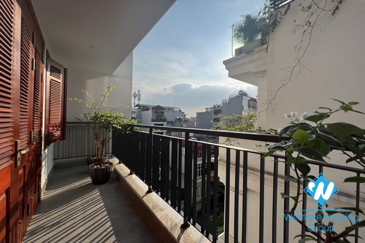Brand new one bedroom apartment for rent in Hoan Kiem district.