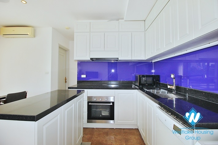 Nice 3 bedrooms apartment for rent in Quang An st, Tay Ho District
